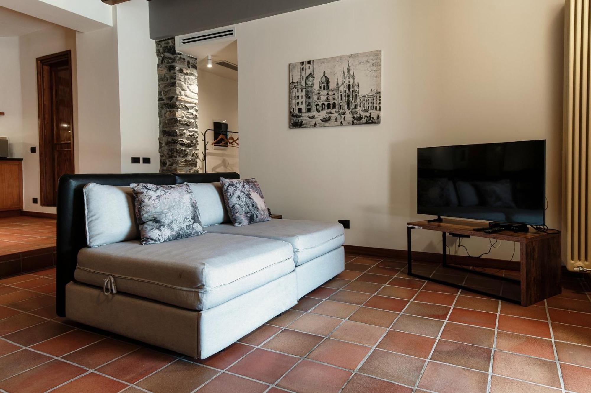 Ferienwohnung Crotto Polirolo - The House Of Travelers Cernobbio Exterior foto